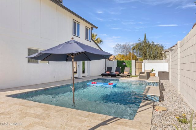 8025 E REDWING Road, Scottsdale, AZ 85250