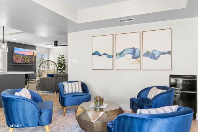 8025 E REDWING Road, Scottsdale, AZ 85250