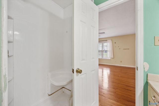 915 Way Thru The Woods SW, Decatur, AL 35603