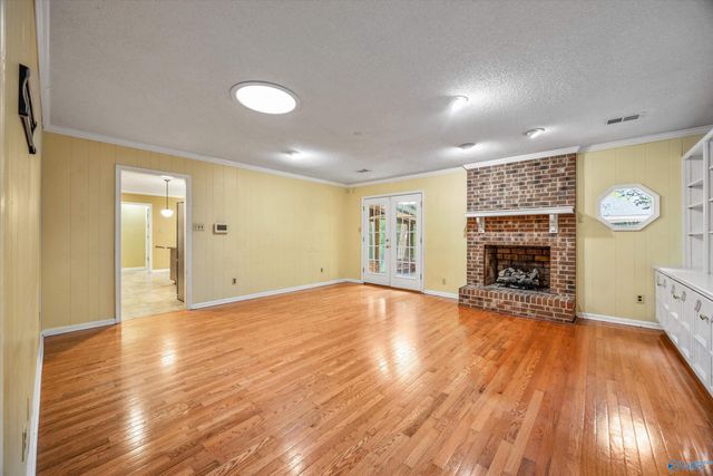 915 Way Thru The Woods SW, Decatur, AL 35603