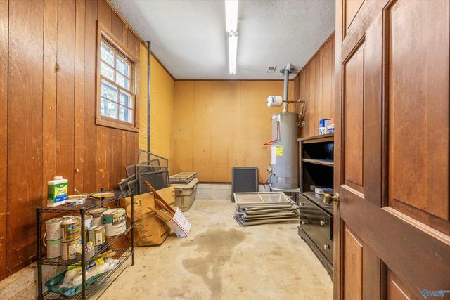 915 Way Thru The Woods SW, Decatur, AL 35603