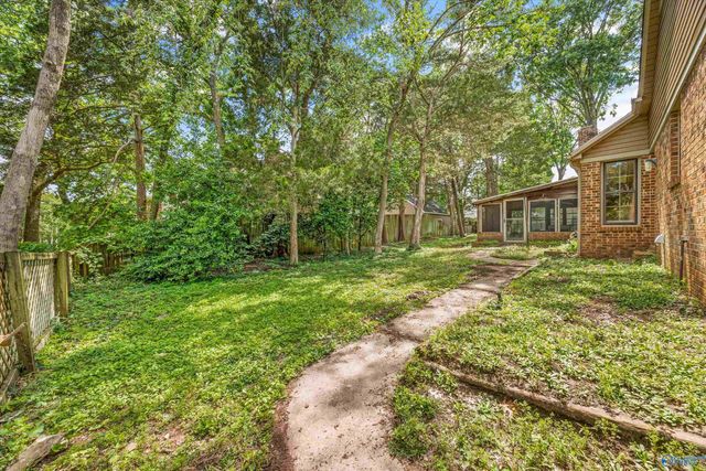 915 Way Thru The Woods SW, Decatur, AL 35603