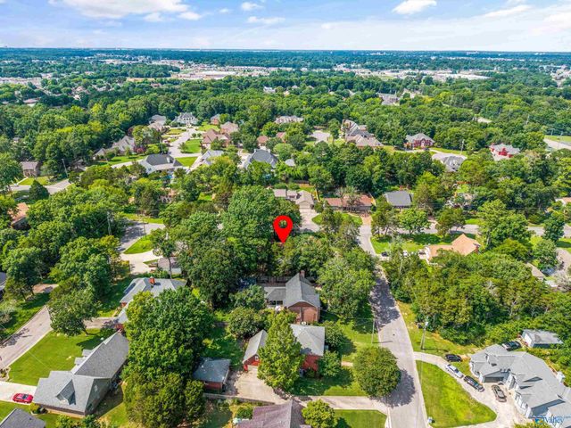 915 Way Thru The Woods SW, Decatur, AL 35603