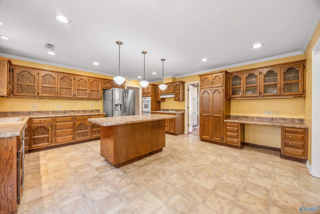 915 Way Thru The Woods SW, Decatur, AL 35603