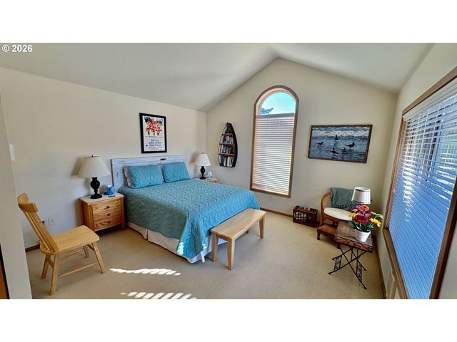 2681 Nw MAST Ave, Lincoln City, OR 97367