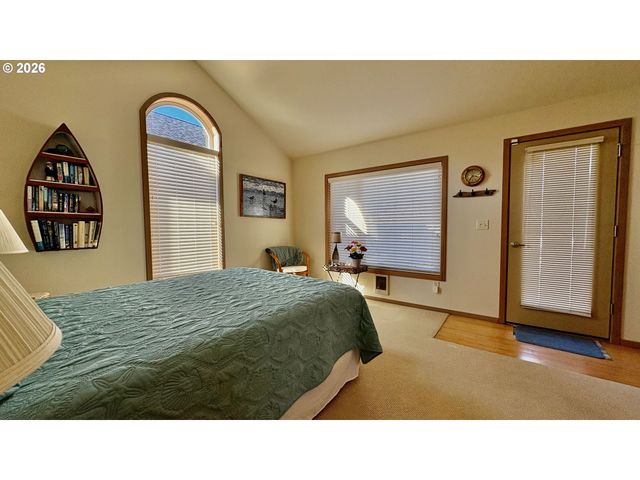 2681 Nw MAST Ave, Lincoln City, OR 97367