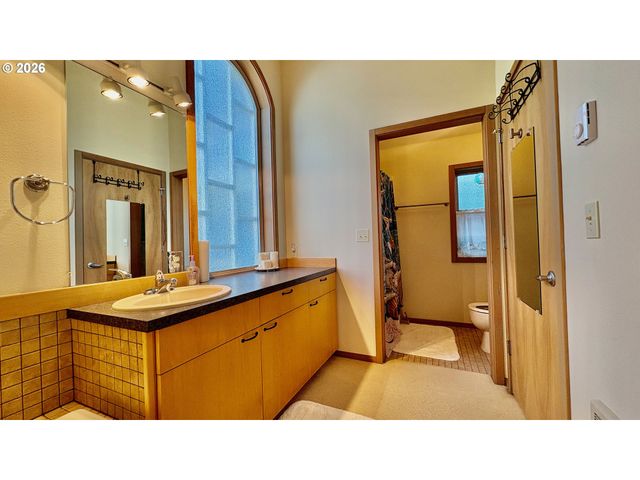 2681 Nw MAST Ave, Lincoln City, OR 97367