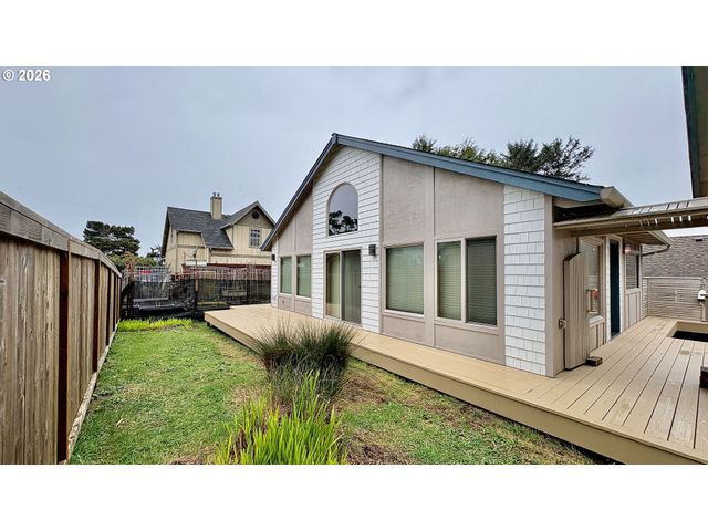 2681 Nw MAST Ave, Lincoln City, OR 97367
