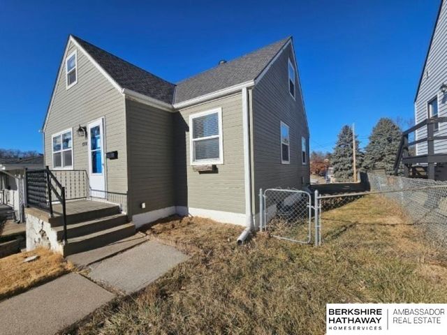 4240 Harrison Street, Omaha, NE 68147