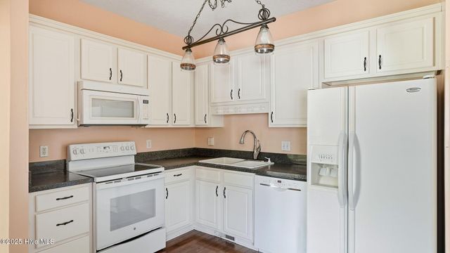 220 Spring Lake Drive, Pinehurst, NC 28374