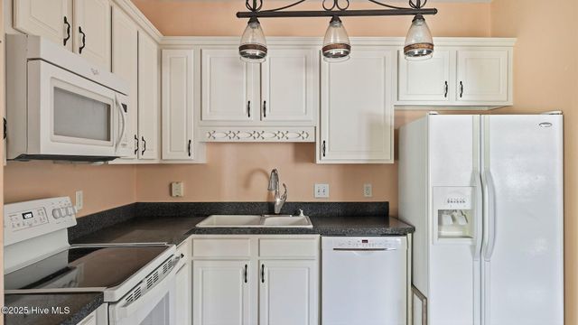 220 Spring Lake Drive, Pinehurst, NC 28374