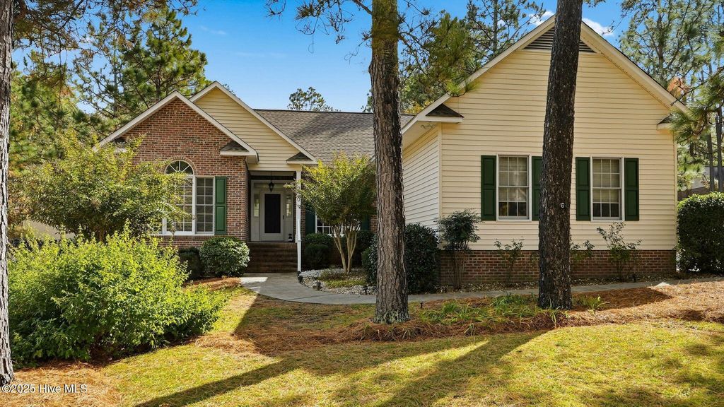 220 Spring Lake Drive, Pinehurst, NC 28374