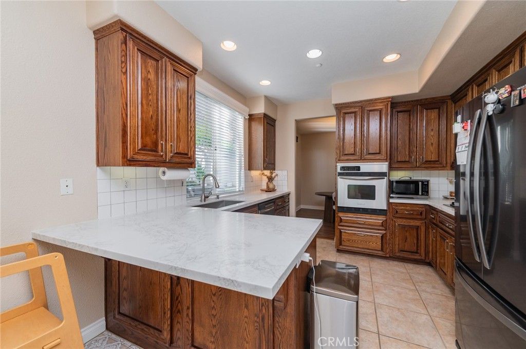 Image 15 of property listing at 6360 Calle Elegante, Rancho Cucamonga, CA 91737