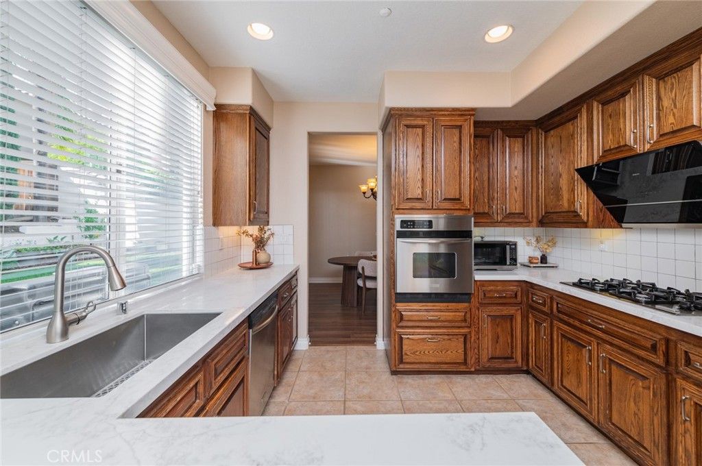 Image 18 of property listing at 6360 Calle Elegante, Rancho Cucamonga, CA 91737