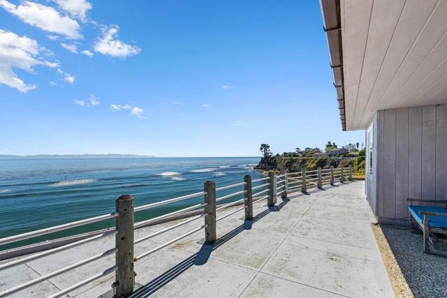 4360 Opal Cliff Drive, Santa Cruz, CA 95062