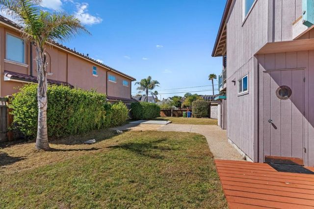 4360 Opal Cliff Drive, Santa Cruz, CA 95062