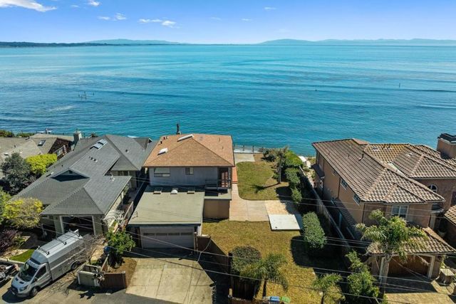 4360 Opal Cliff Drive, Santa Cruz, CA 95062