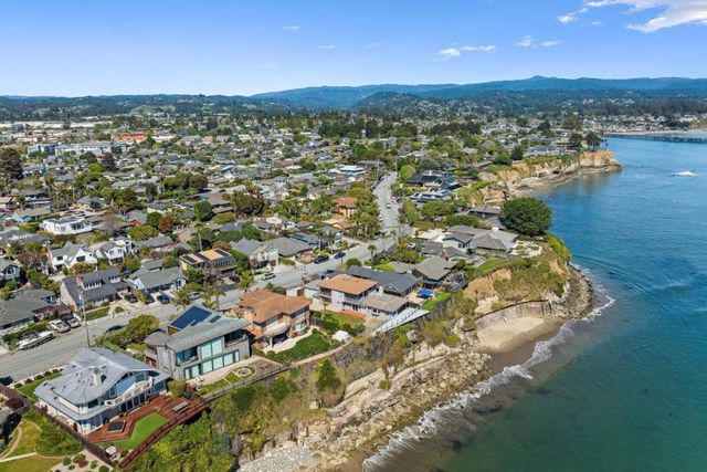 4360 Opal Cliff Drive, Santa Cruz, CA 95062