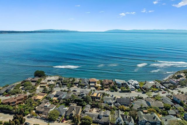 4360 Opal Cliff Drive, Santa Cruz, CA 95062