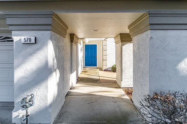 570 Periwinkle Pl, Benicia, CA 94510