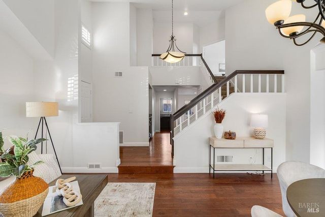 570 Periwinkle Pl, Benicia, CA 94510