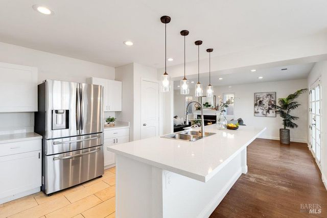 570 Periwinkle Pl, Benicia, CA 94510