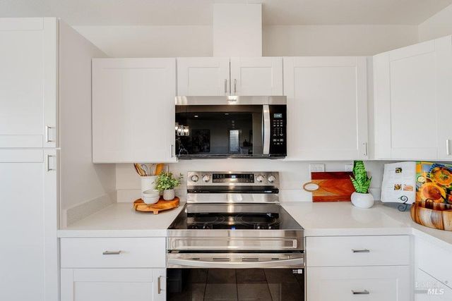 570 Periwinkle Pl, Benicia, CA 94510