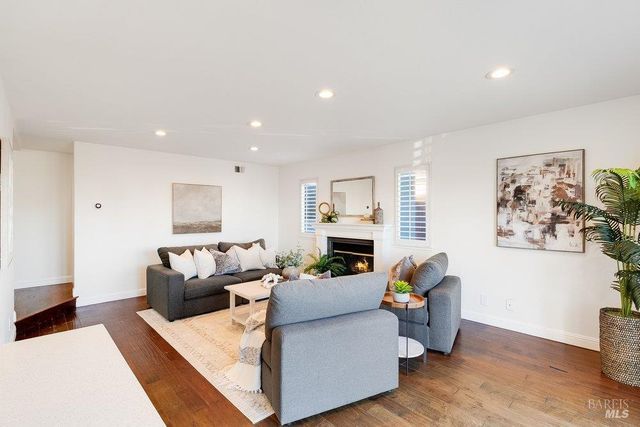 570 Periwinkle Pl, Benicia, CA 94510