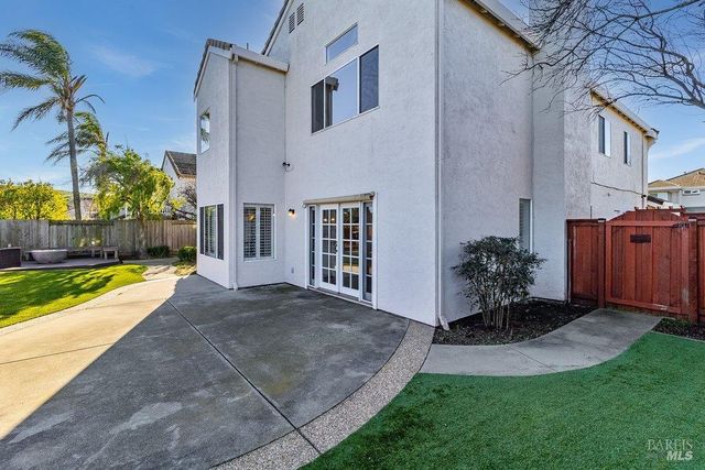 570 Periwinkle Pl, Benicia, CA 94510