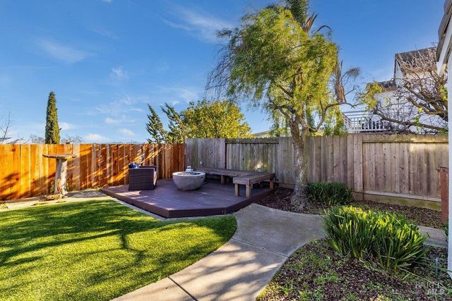 570 Periwinkle Pl, Benicia, CA 94510