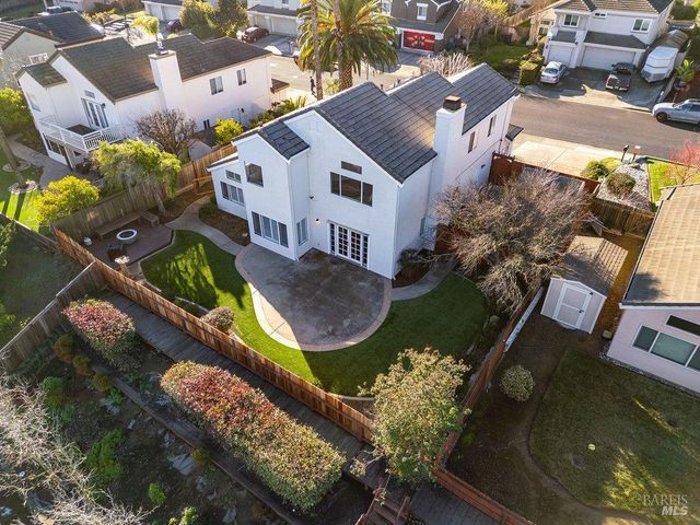570 Periwinkle Pl, Benicia, CA 94510