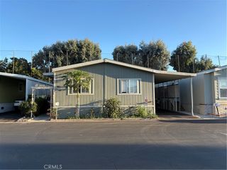 230 Green Drive, Santa Ana, CA 92703