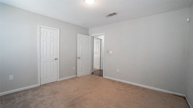 2211 Wilbur Street, Dallas, TX 75224