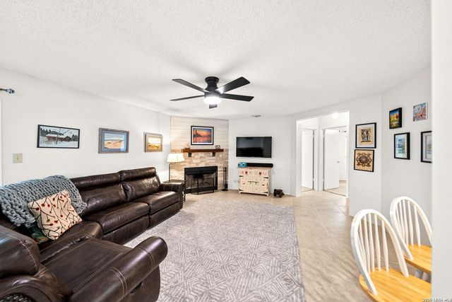7058 AUTUMN PARK, San Antonio, TX 78249