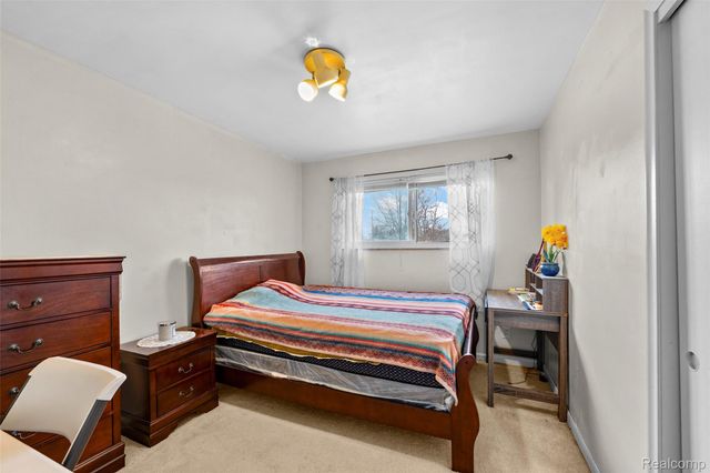 26704 Potomac Court, Center Line, MI 48015