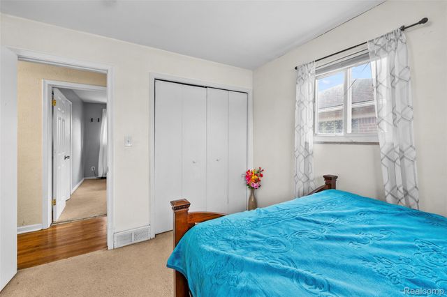 26704 Potomac Court, Center Line, MI 48015