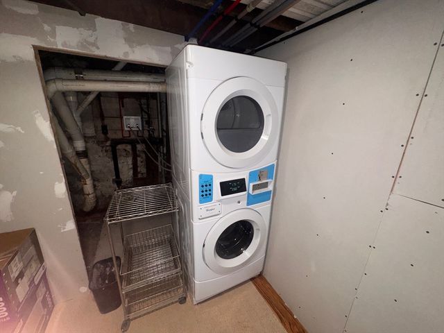 21 John St 2, Attleboro, MA 02703
