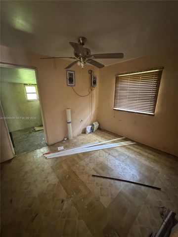 2125 W 5th Avenue, Hialeah, FL 33010