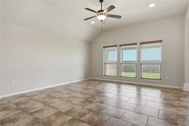 2223 Escondido, Portland, TX 78374