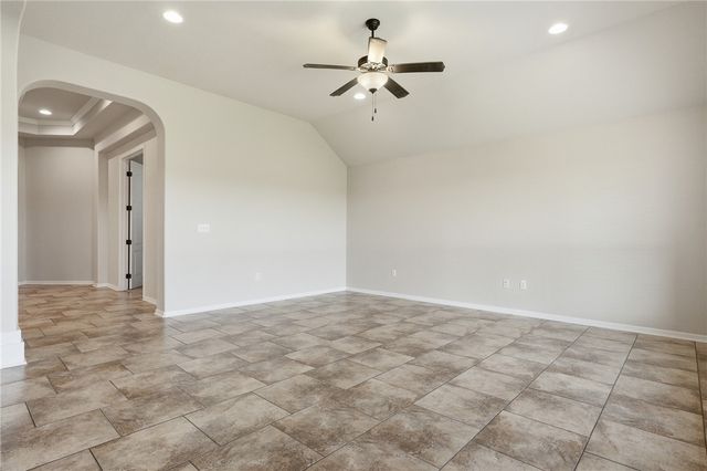 2223 Escondido, Portland, TX 78374