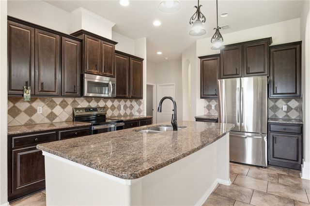 2223 Escondido, Portland, TX 78374