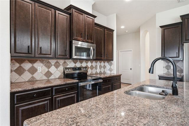 2223 Escondido, Portland, TX 78374