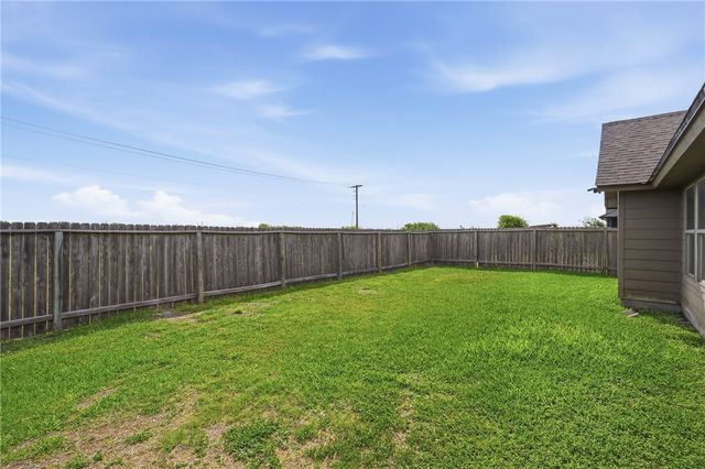 2223 Escondido, Portland, TX 78374