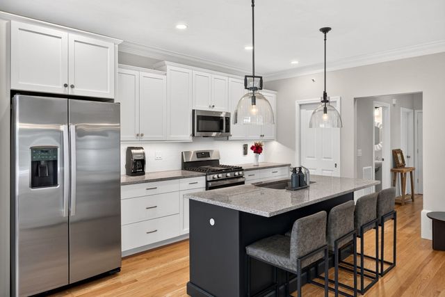 7 Mulberry, Plymouth, MA 02360
