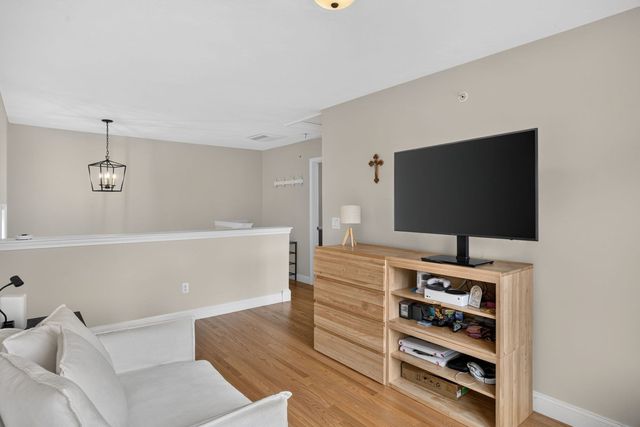 7 Mulberry, Plymouth, MA 02360