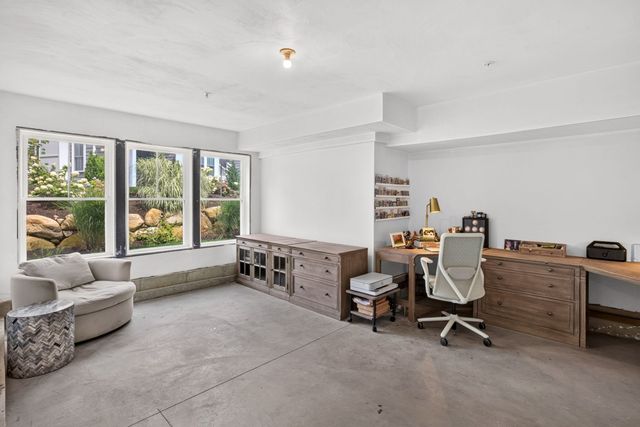 7 Mulberry, Plymouth, MA 02360