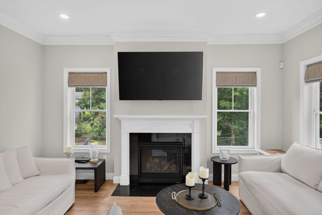 7 Mulberry, Plymouth, MA 02360