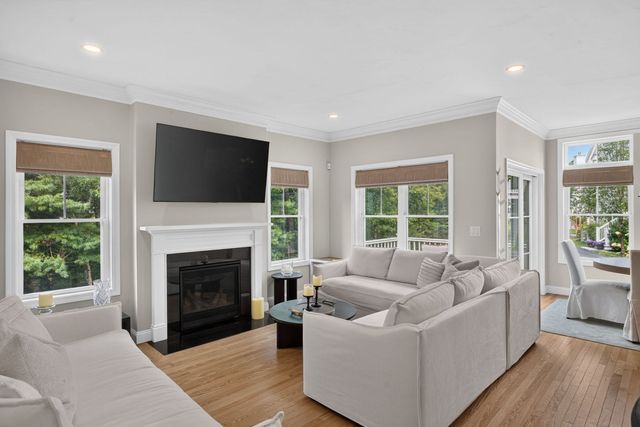 7 Mulberry, Plymouth, MA 02360