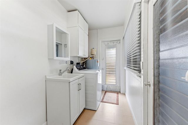 1705 INDIAN ROCKS ROAD, Belleair, FL 33756
