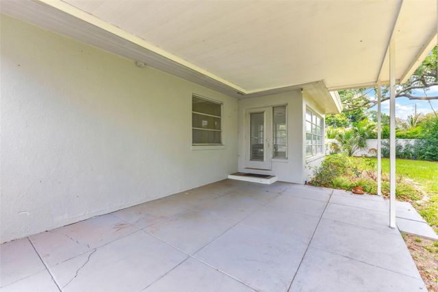 1705 INDIAN ROCKS ROAD, Belleair, FL 33756